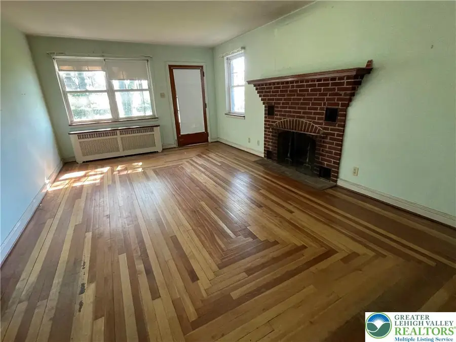 153 Moorestown Drive, Moore, PA 18014 - #3