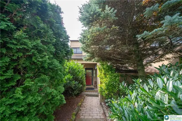 1880 Bent Pine Hill, Upper Macungie Twp, PA 18051