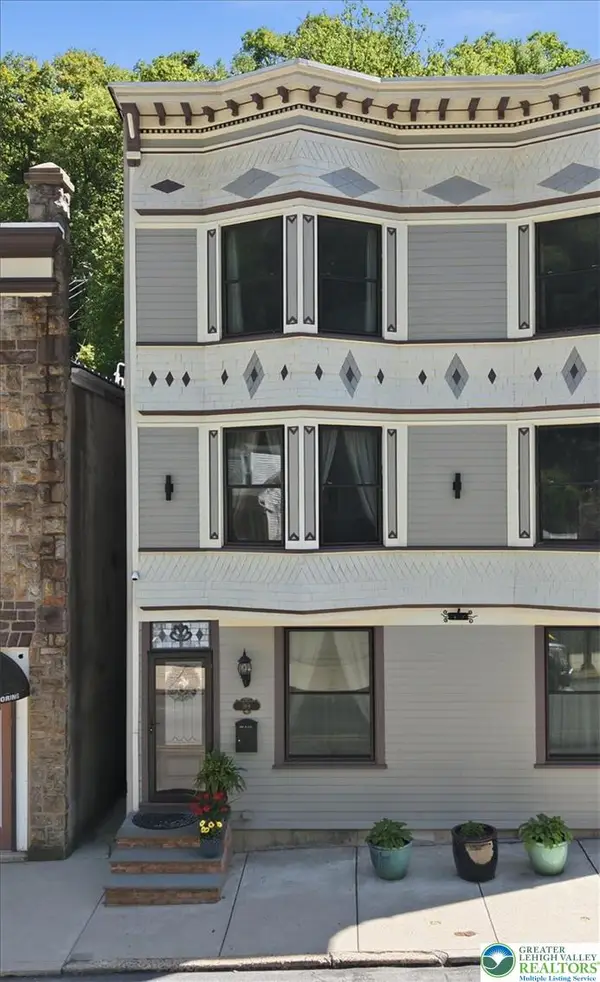 169 W Broadway, Jim Thorpe Boro, PA 18229