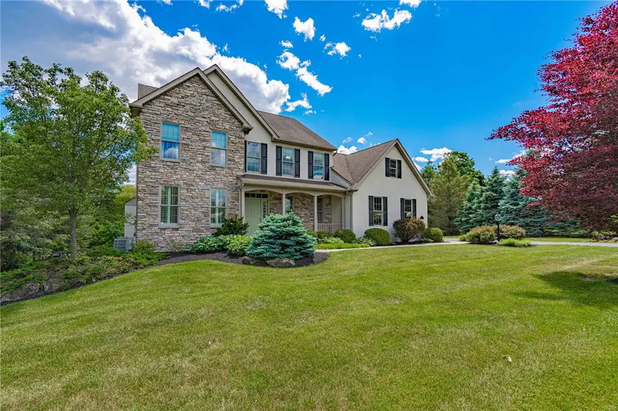 6000 Pond View Terrace, East Allen, PA 18014 - #3