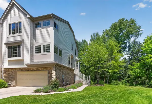 4073 Waterford Drive, Upper Saucon Twp, PA 18034