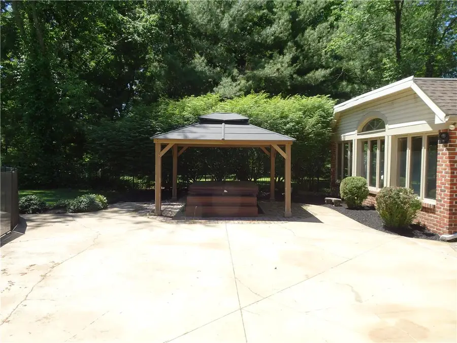 1371 Stoke Park Road, Hanover, PA 18017 - #2