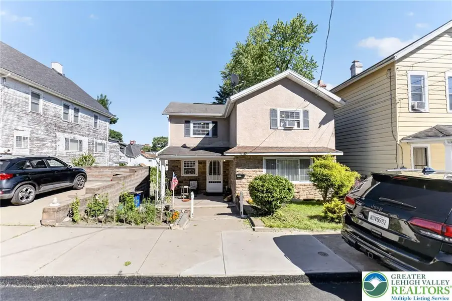 212 N Bromley Avenue, Scranton, PA 18504 - #2