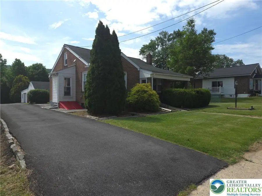 1040 Pennsylvania Avenue, Emmaus, PA 18049 - #3