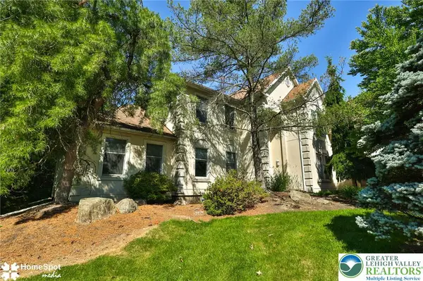 1614 Penns Crossing, South Whitehall Twp, PA 18104