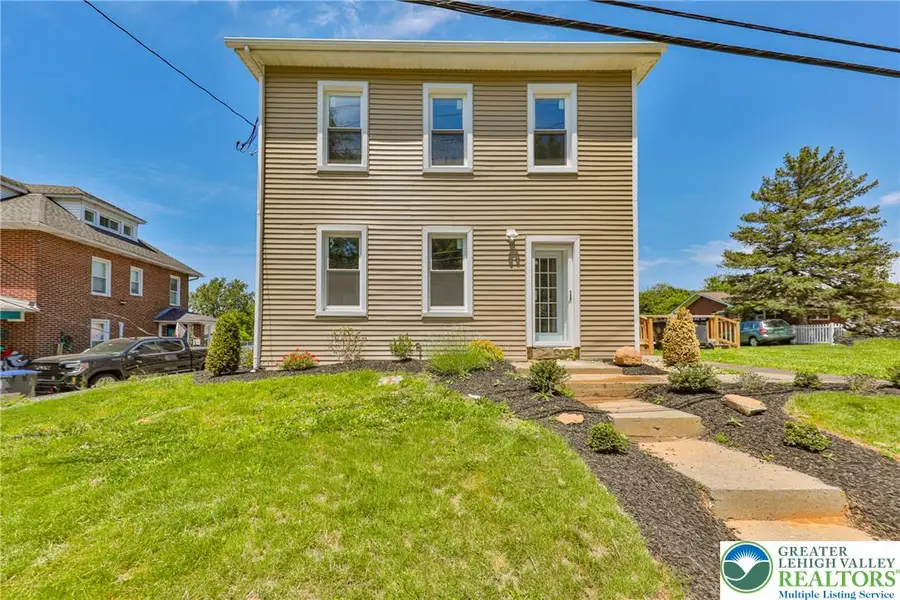 1113 E Emmaus Avenue, Salisbury, PA 18103 - #2