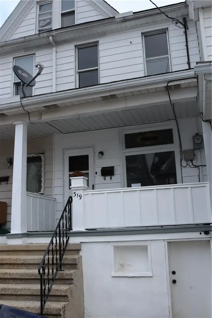 319 Columbia Street, Tamaqua, PA 18252 - #1