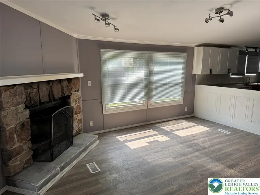 15 School Street, Grier City, PA 18214 - #3