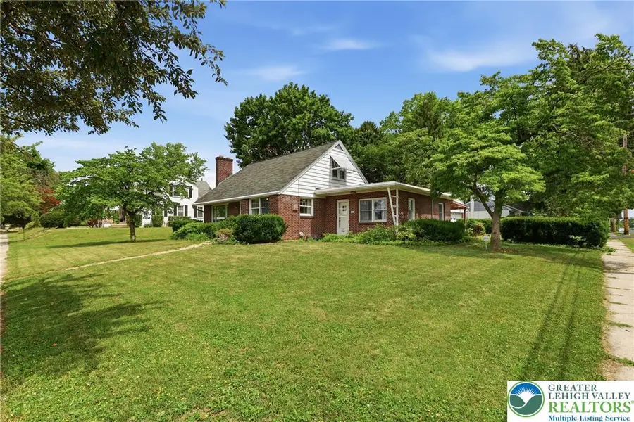 1505 N 19th Street, South Whitehall, PA 18104 - #2