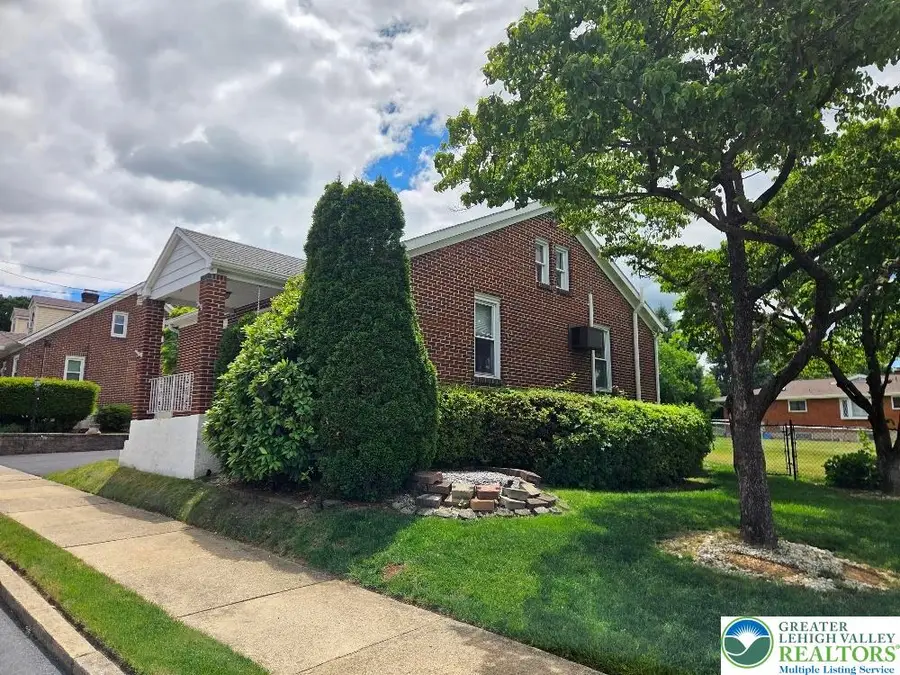 2528 SW Broder Street Sw, Allentown, PA 18103 - #3