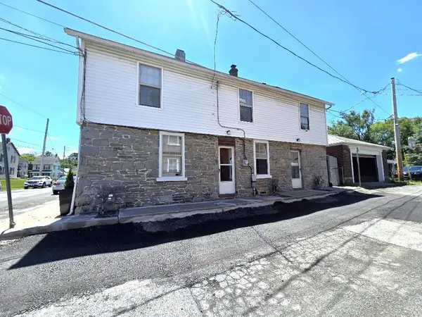 526 Pearl Street, Catasauqua Boro, PA 18032