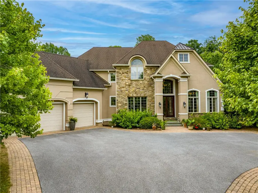 2690 Imperial Crest Lane, Hellertown, PA 18055 - #2