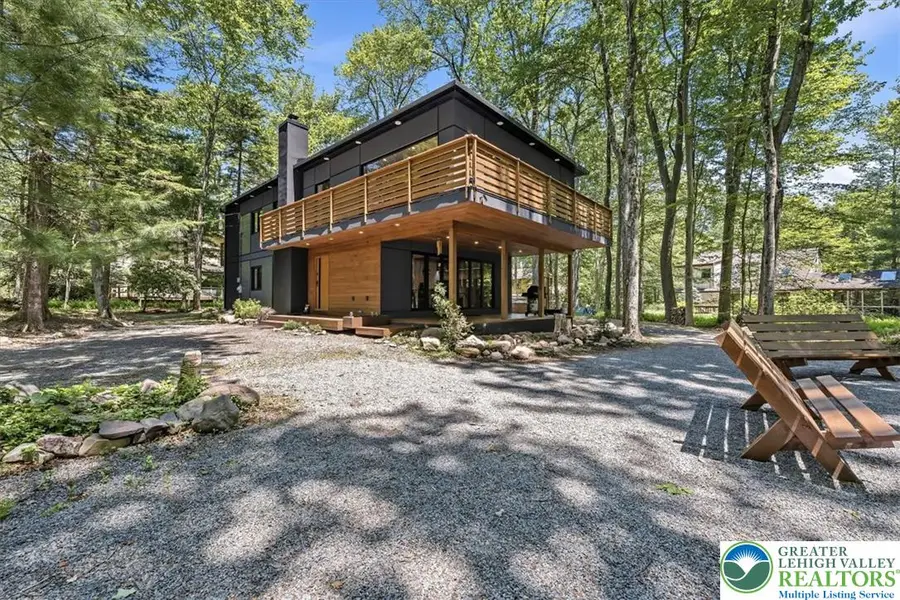 1142 Oakland Place, Pocono Pines, PA 18350 - #3