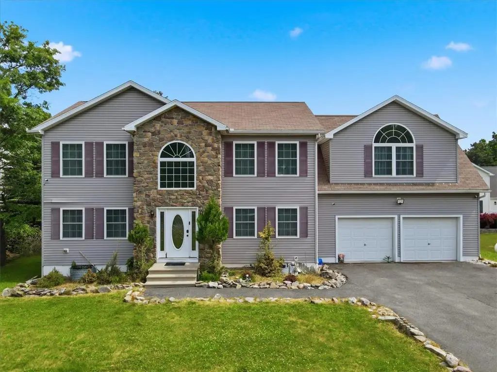 1091 Clover Road, Emerald Lakes, PA 18334 - #1