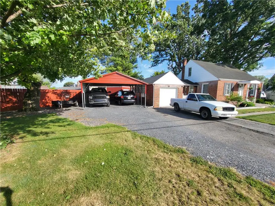 803 Arch Street, North Catasauqua, PA 18032 - #3