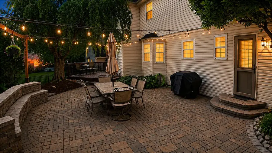1738 Crownwood Street, Salisbury, PA 18103 - #2