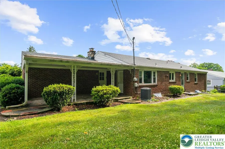 243 Flagstone, Bethlehem, PA 18017 - #3