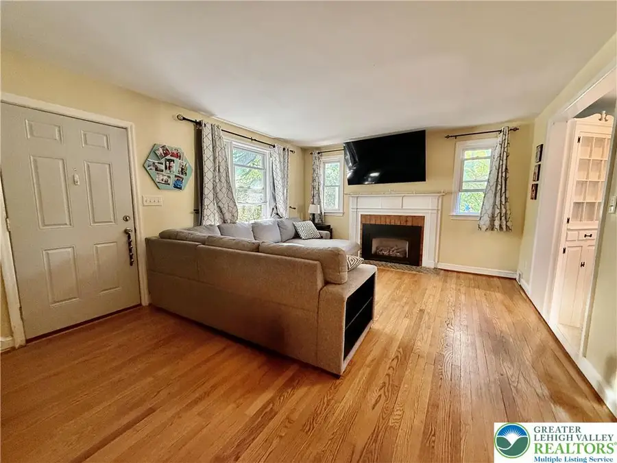 2303 Huntington Street, Bethlehem, PA 18017 - #3