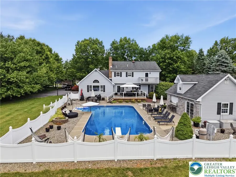 890 Lahr Road, Bushkill, PA 18064 - #2