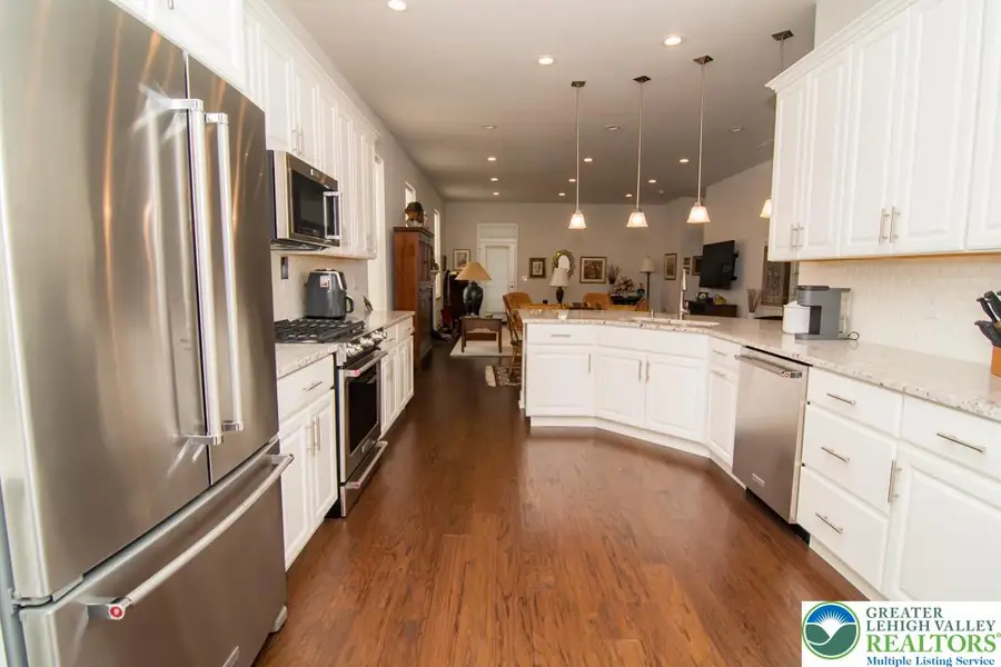 4068 Rutz, South Whitehall, PA 18104 - #2