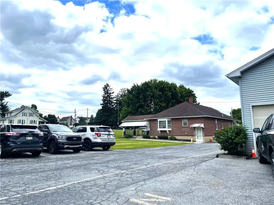 4429 Pa Route 309, Schnecksville, PA 18078 - #2