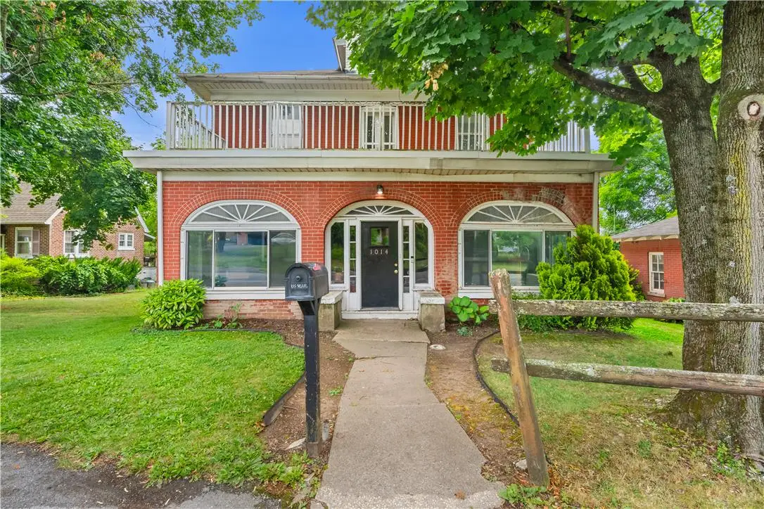 1014 E Susquehanna Street, Salisbury, PA 18103 - #1
