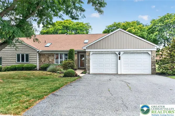5702 Merion Lane, Lower Macungie Twp, PA 18062