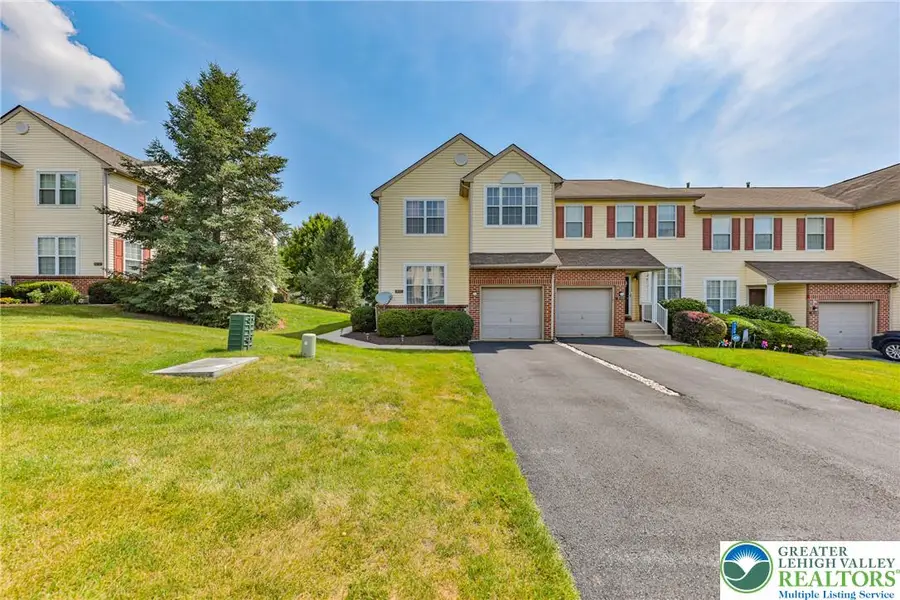 8100 W Cross Creek Circle, Trexlertown, PA 18031 - #3
