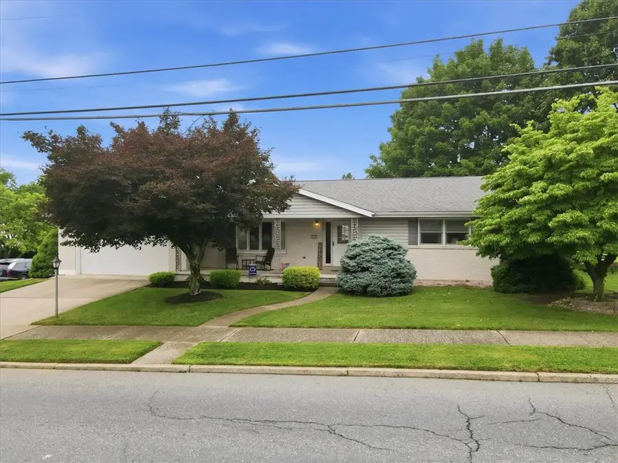 210 Poplar Street, Catasauqua, PA 18032 - #2