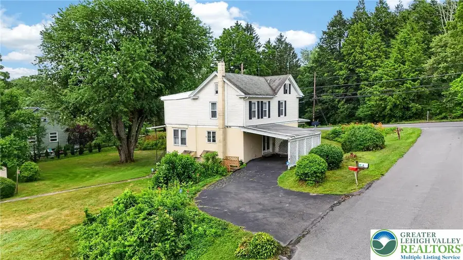 862 Barnesville Drive, Park Crest, PA 18214 - #2