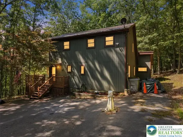 677 Clubhouse Drive, East Stroudsburg, PA 18302