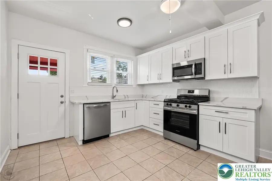 1418 W Chew Street, Allentown, PA 18102 - #3