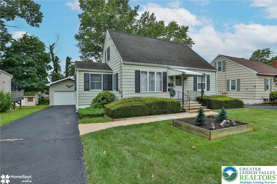 2710 Liberty Street, Palmer Township, PA 18045 - #2