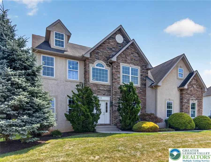 740 Mohican Drive, Easton, PA 18040 - #3