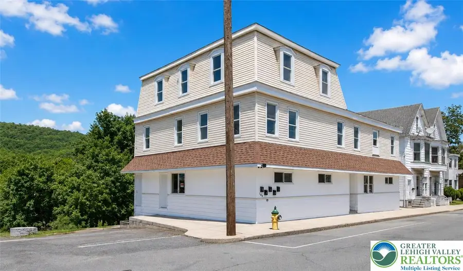 149 W Ridge Street, Lansford, PA 18232 - #2