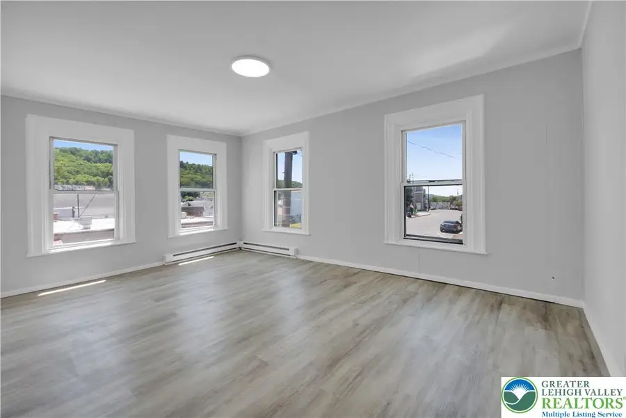 149 W Ridge Street, Lansford, PA 18232 - #3