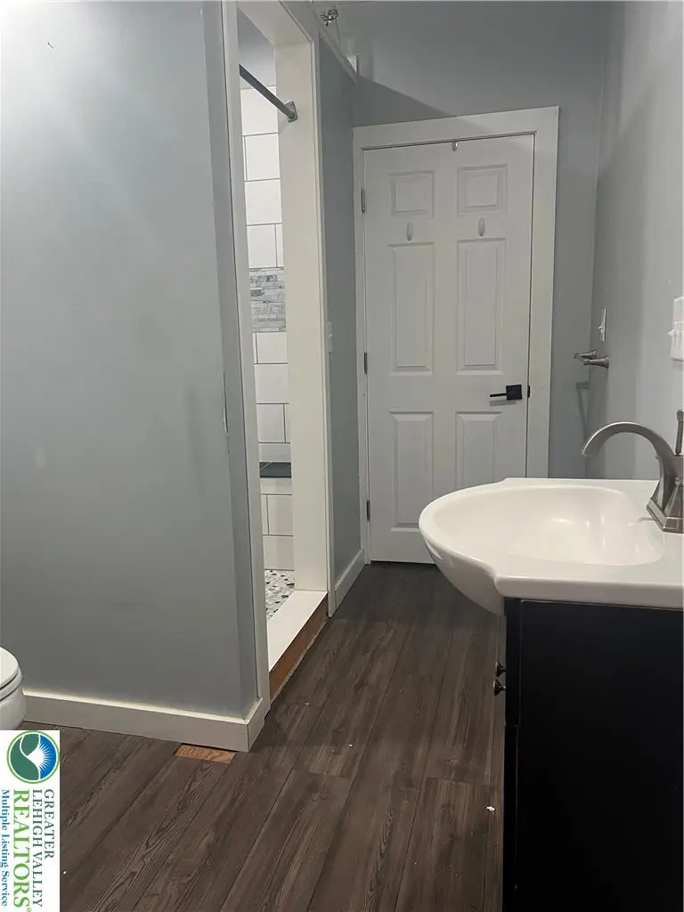 16 W Center Street, Nazareth, PA 18064 - #3