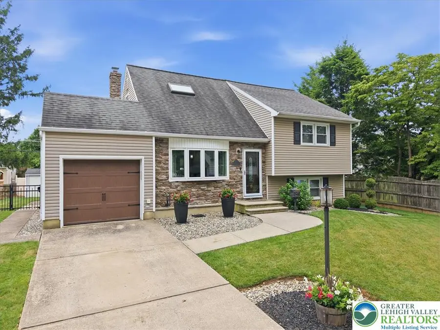 1928 Woodbury Road, Bethlehem, PA 18017 - #2