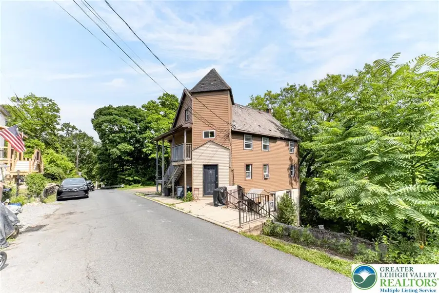 80 Hillside Avenue, Palmerton, PA 18071 - #3