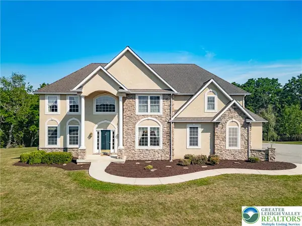 3940 Whitetail Court, Lowhill Twp, PA 18078