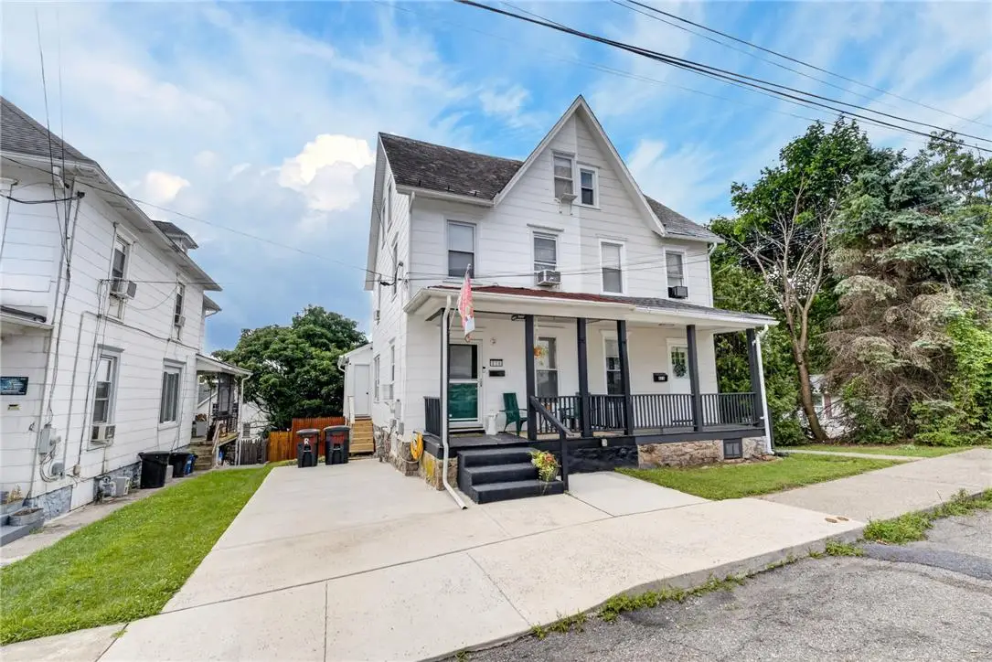 414 W Mountain Avenue, Pen Argyl, PA 18072 - #1