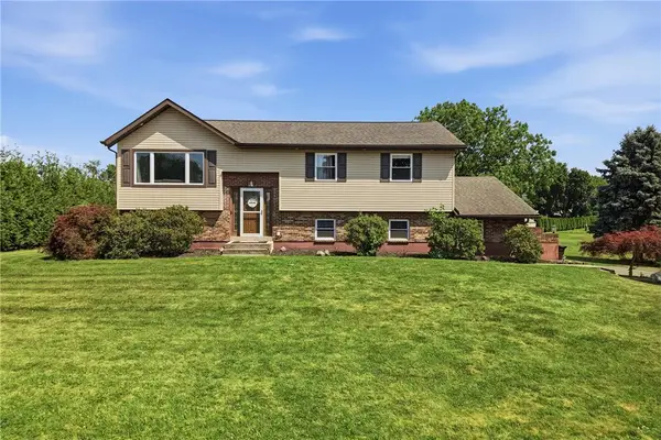 6232 Dove Drive, East Allen Twp, PA 18017