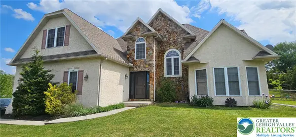 302 Chris Drive, Windsor Twp, PA 19534