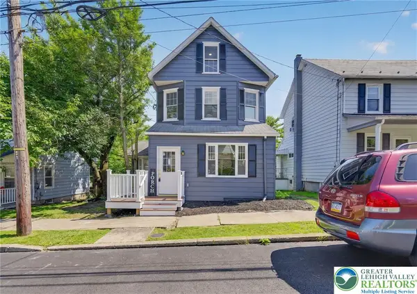 114 E High Street, Nazareth Boro, PA 18064