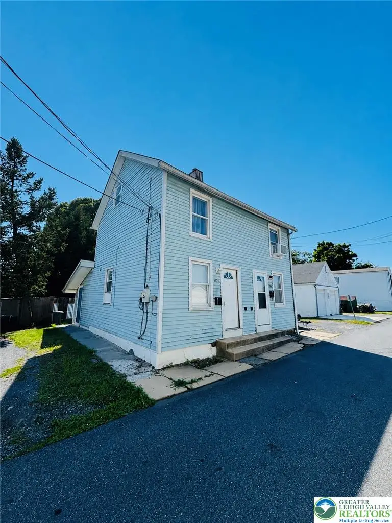 204 Limestone Street, Catasauqua, PA 18032 - #2