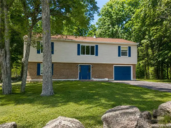 897 Country Place Drive, Coolbaugh Twp, PA 18466