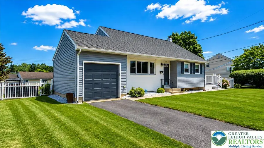 2122 Vista Drive, Bethlehem, PA 18018 - #2