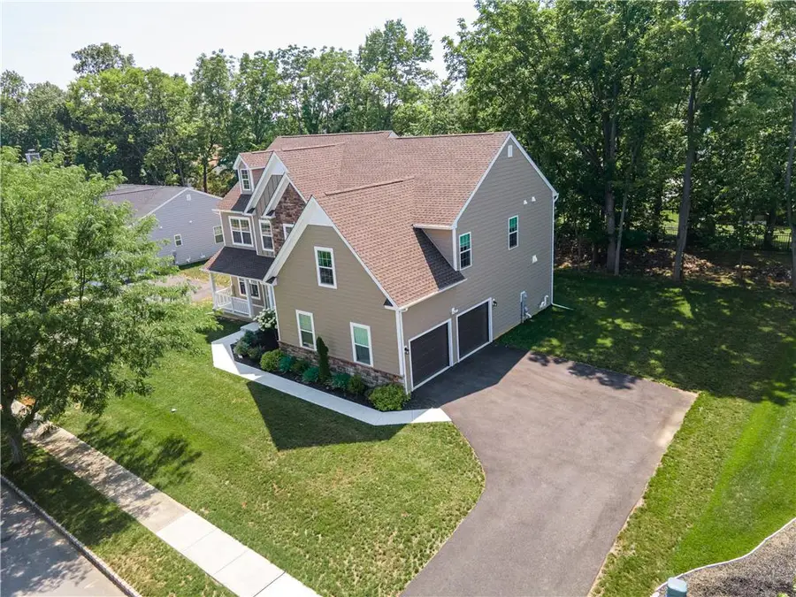 2668 Hollow View Drive, Forks Township, PA 18040 - #2