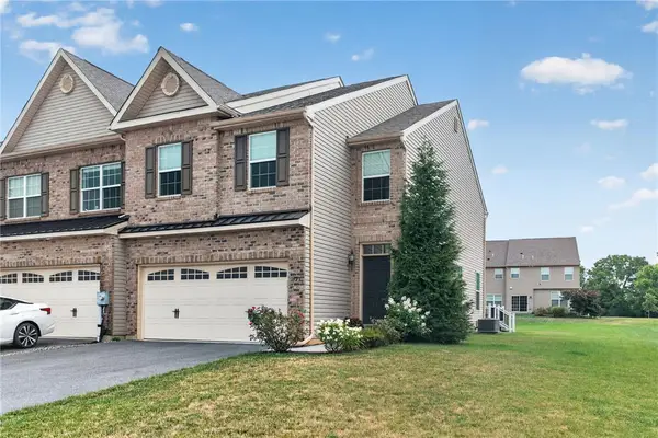 1497 Caspian Street, South Whitehall Twp, PA 18104