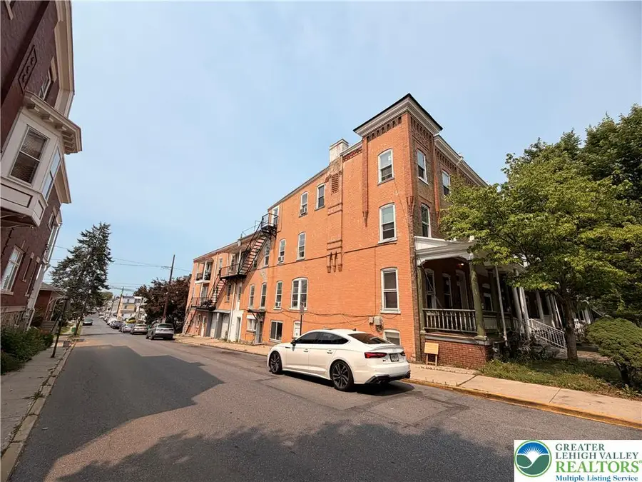 1525 West Chew Street, Allentown, PA 18102 - #2